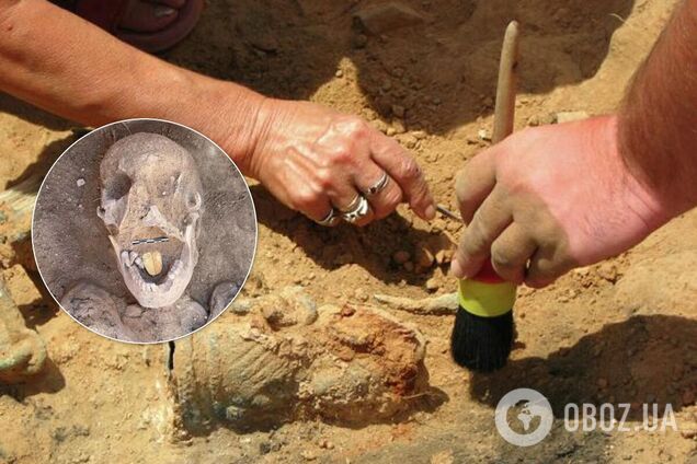 У Єгипті знайшли мумію із золотим язиком. Фото