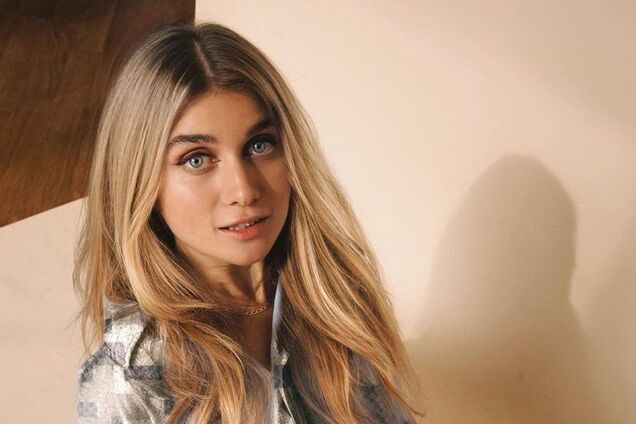 Jerry Heil показала архивное фото с короткой стрижкой