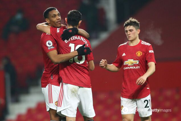 Игроки 'Манчестер Юнайтед' празднуют гол