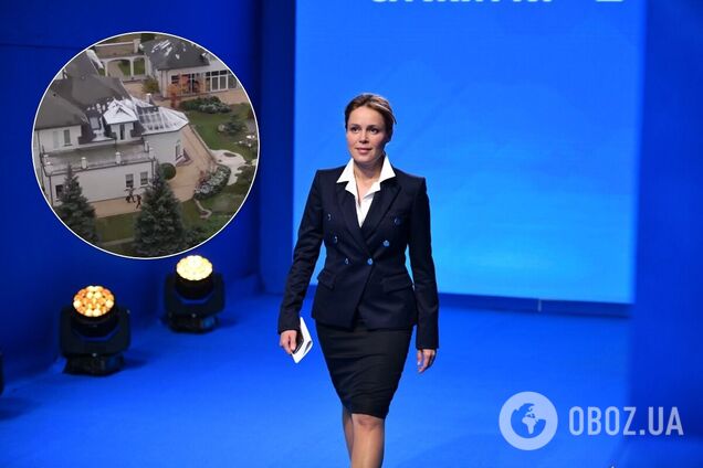 Кроме коттеджа, на территории есть дома для прислуги и охраны