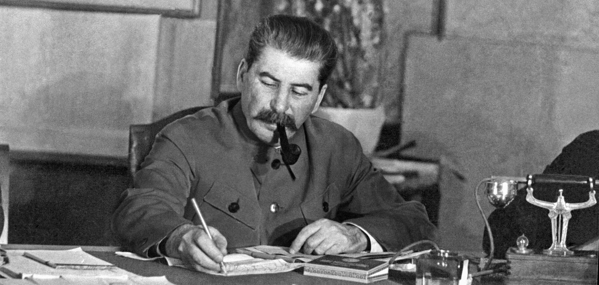 Тиран Иосиф Сталин