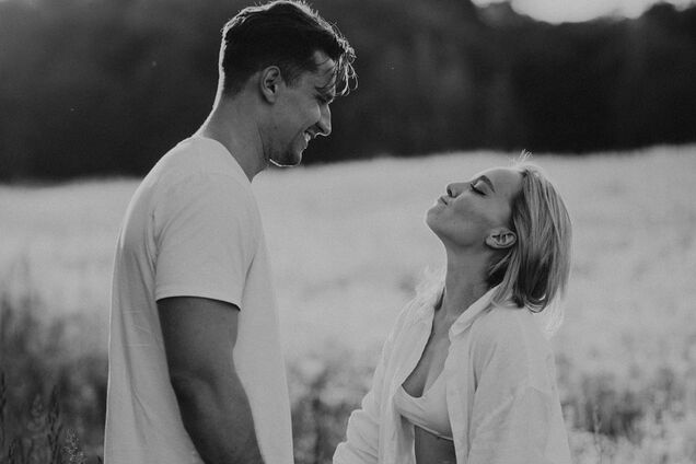 Цимбалюк знявся в чуттєвій фотосесії зі своєю нареченою. Фото