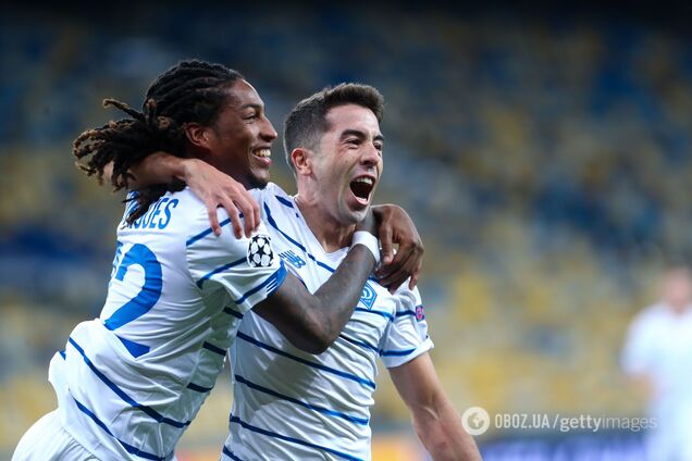 Жерсон Родригес (слева) и Карлос де Пена