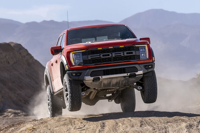 Ford презентовал новое поколение пикапа F-150 Raptor