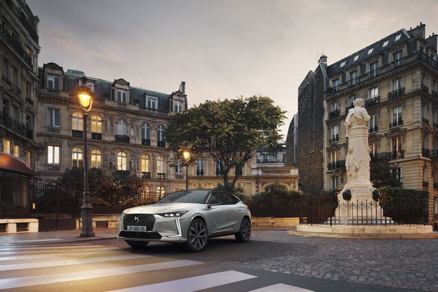 DS презентував нове покоління гетчбека DS 4