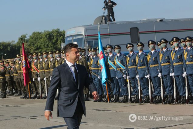 Зеленський визначив військові посади, на які буде призначати особисто