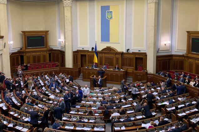 Названы главные прогульщики Рады среди депутатских групп