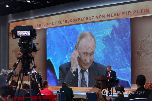 Российский президент Владимир Путин на большой пресс-конференции в декабре 2020 года