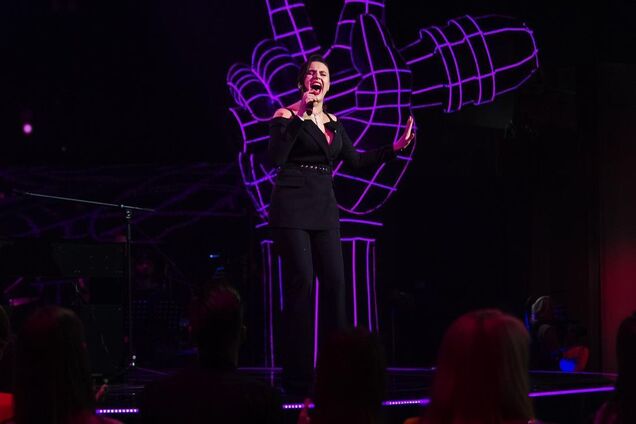 Мила Нитич зажгла на сцене шоу 'Голос країни-11'. Видео
