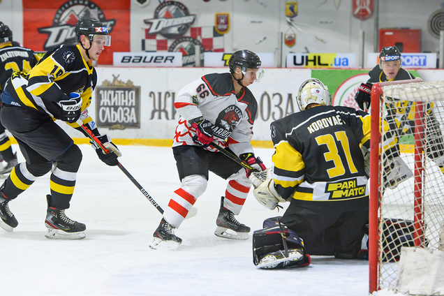 'Мариуполь' отыгрался с 0:2, но уступил 'Краматорску' в серии буллитов в УХЛ