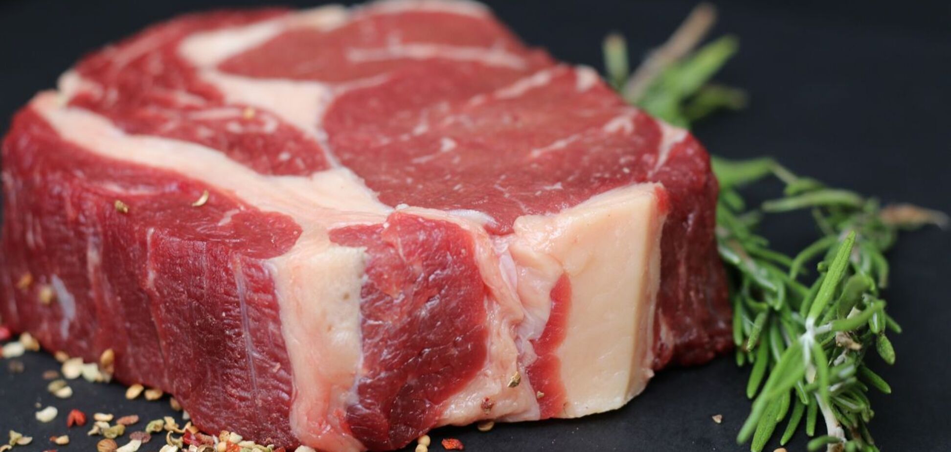 В Україні напередодні свят подорожчає м'ясо