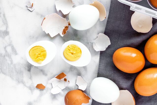 Почему вареные яйца плохо чистятся: причины и решения