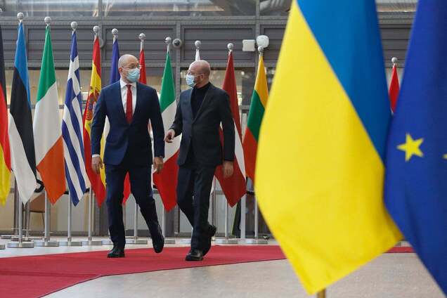 Шмыгаль встретился с главой Евросовета: украинцы не смогли их различить. Фото 'клонов'