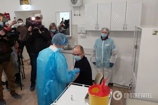 Эпидемиолог оценила публичную вакцинацию Степанова