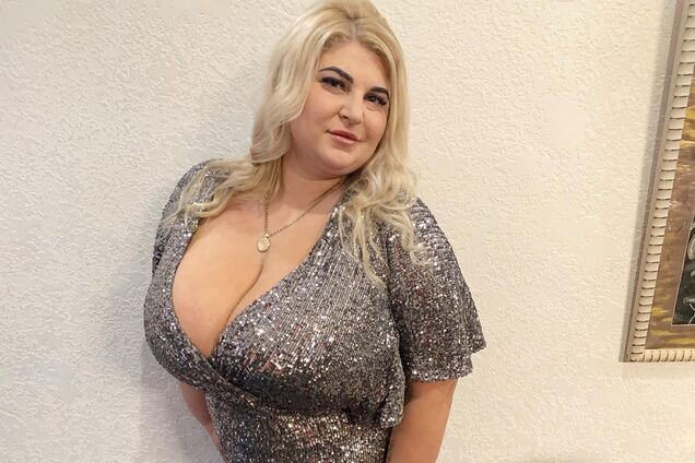 Інна Горячковська похвалилася знімками в купальнику