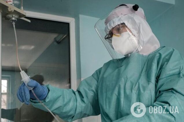 В Івано-Франківську переповнені COVID-лікарні: пацієнти чекали в швидких, доки когось випишуть