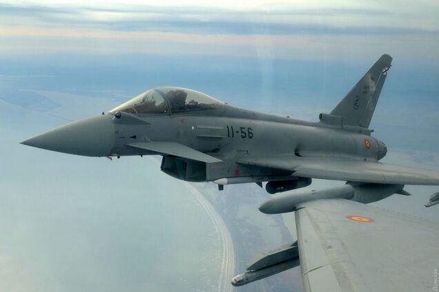 Польоти літаків НАТО