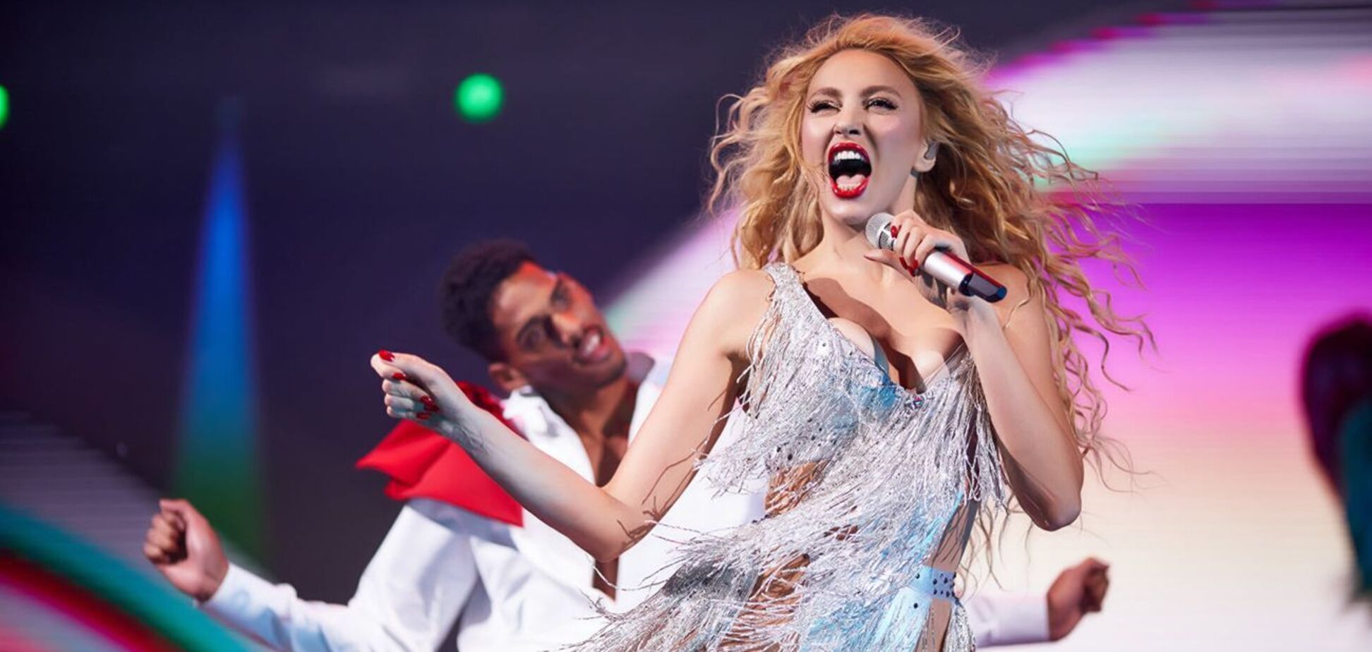 Полякова после скандала пошутила, что ее 'укусила' Кароль. Видео