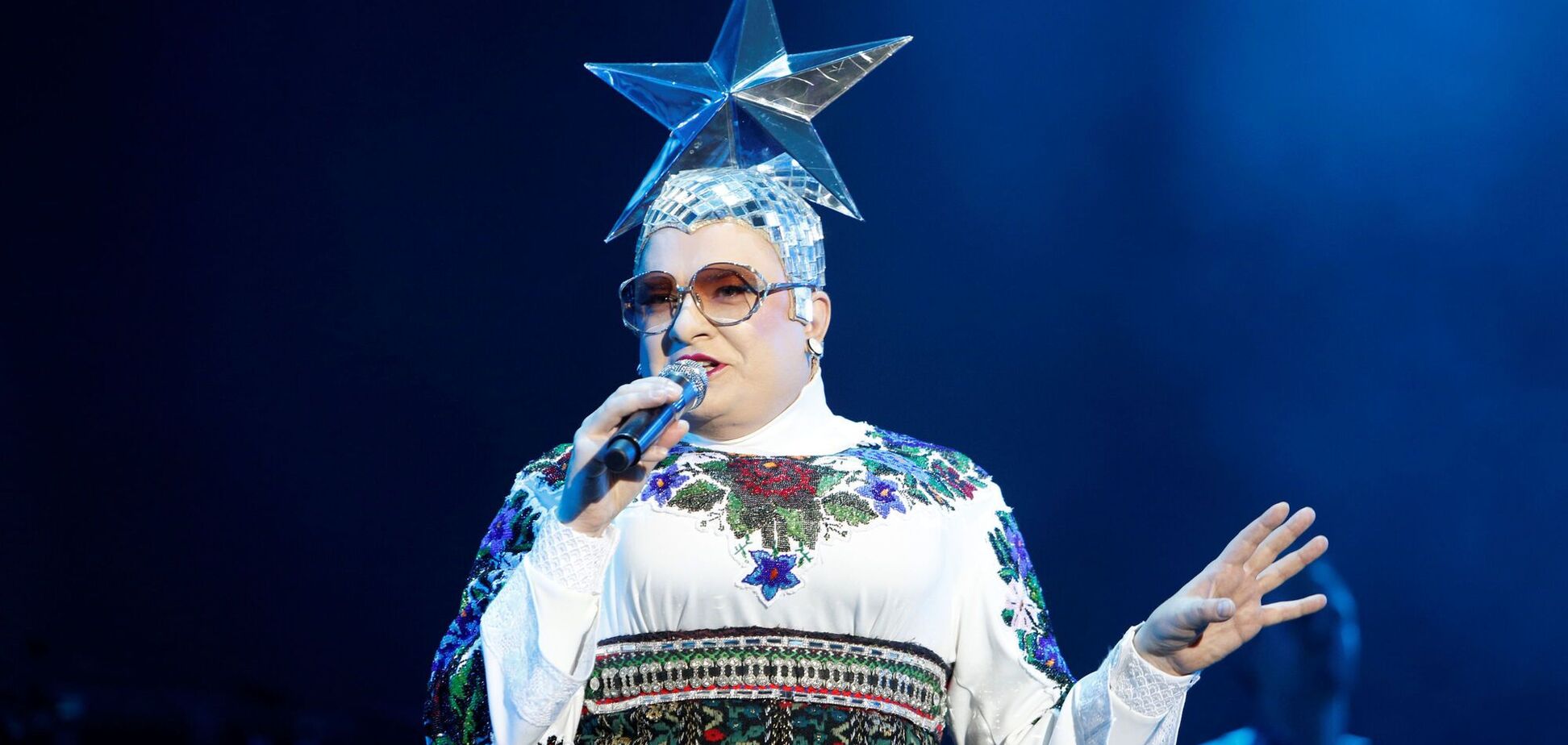 Верка Сердючка показала стильный образ