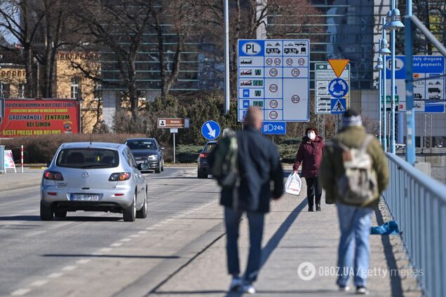 Польща оголосила загальнонаціональний локдаун: за добу заразилися 25 тисяч людей