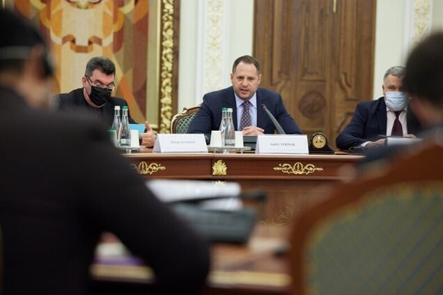 Ермак усиливает президентскую команду, чтобы наладить работу с администрацией Белого дома против России