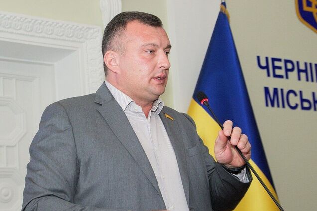 Нардеп Семінський попався на любовному листуванні під час засідання Ради