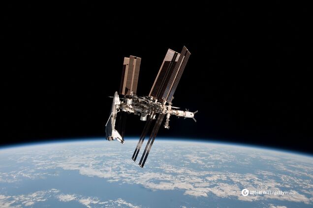 Previously unknown living organisms found on the ISS |  The science