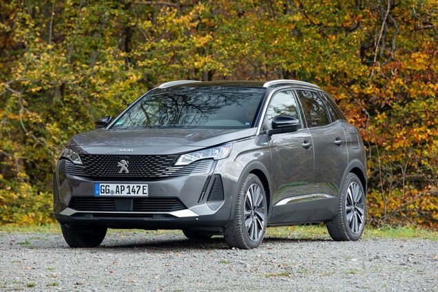 В Украине стартовали продажи Peugeot 3008 PHEV 4WD