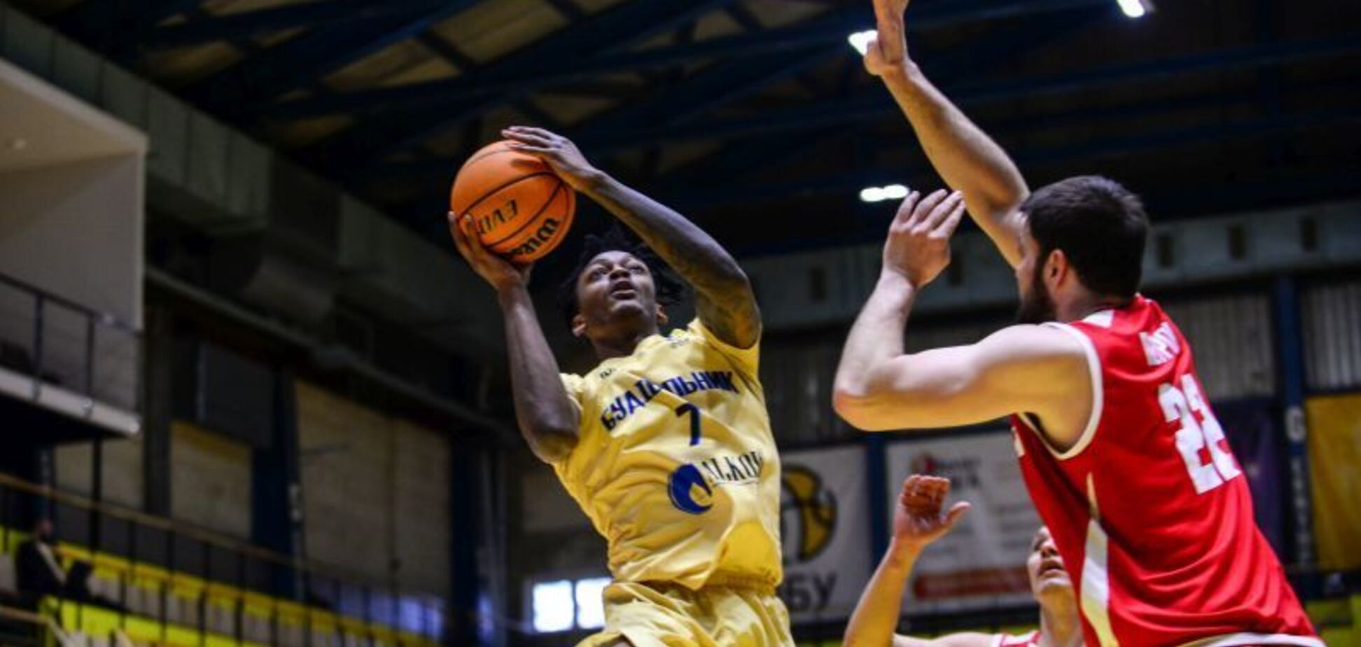 Суперлига Париматч