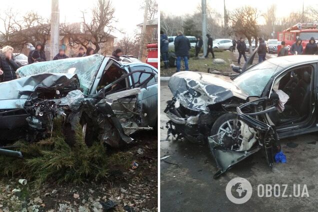 На Донеччині в серйозній ДТП загинули двоє осіб, ще троє постраждали. Фото