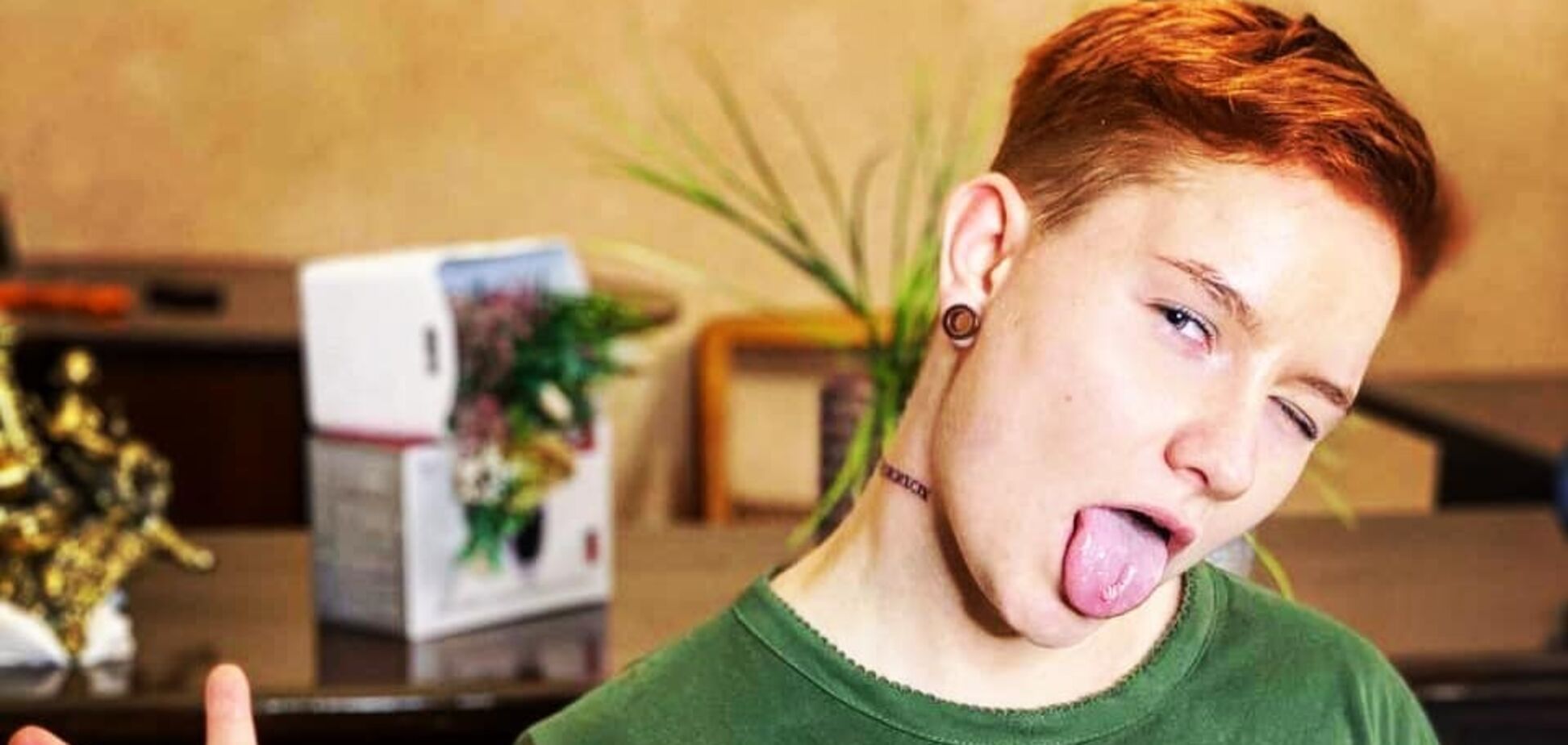 Участница шоу 'Від пацанки до панянки' рассказала, что ее изнасиловал отец лучшей подруги