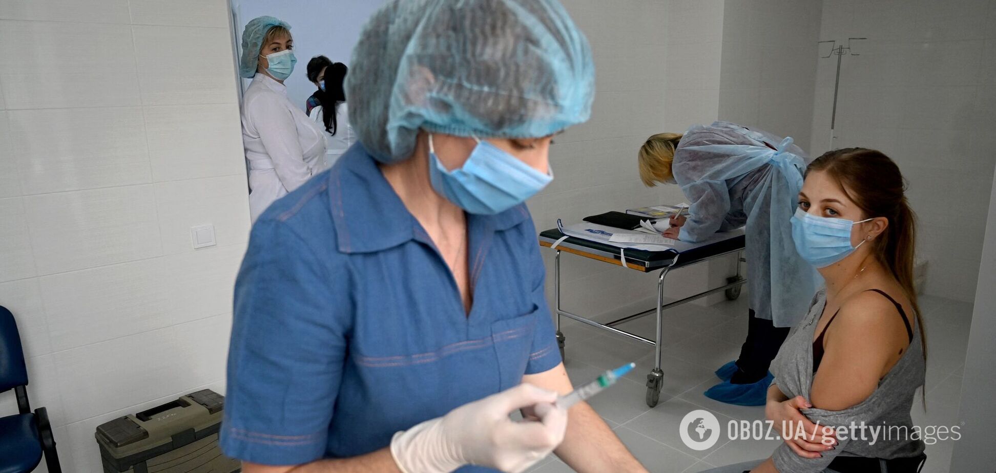 В Украине за сутки вакцинировали более 10 тысяч человек: где больше всего