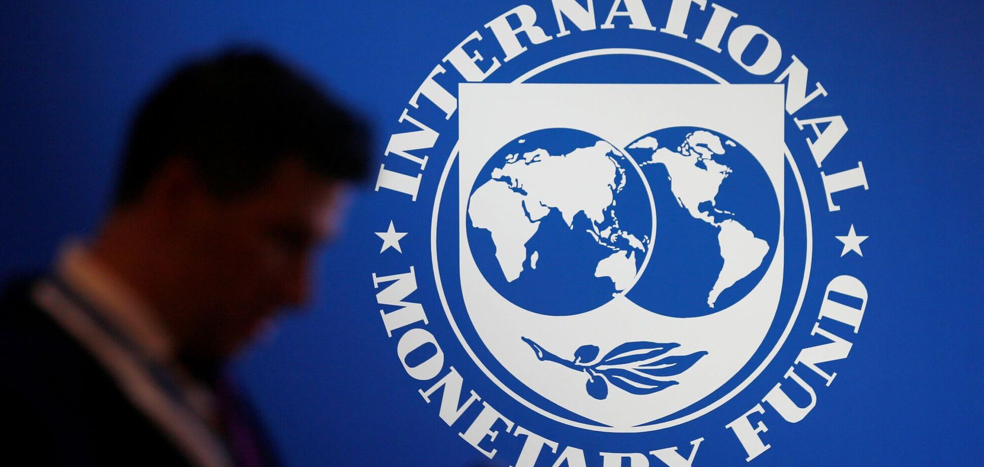 Украина с МВФ не могут договориться о транше, – эксперт