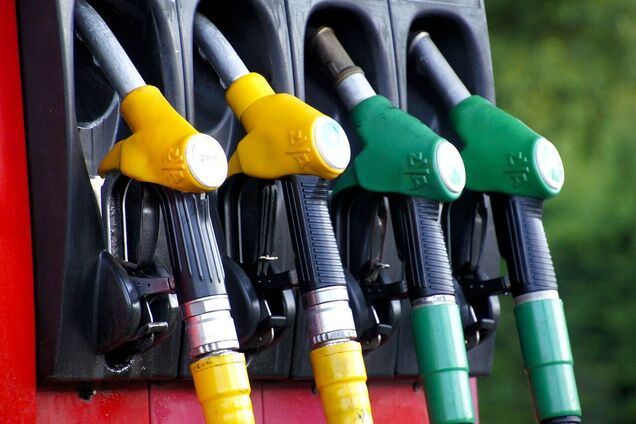 Украинцам продают бензин по завышенным ценам – АМКУ