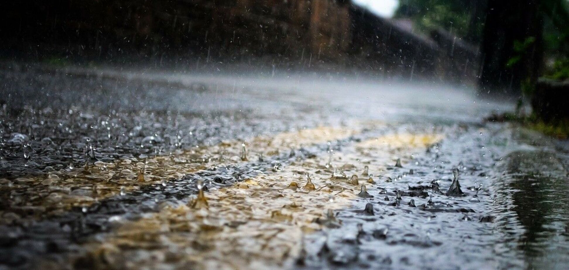 В Украину ворвутся дожди: синоптики уточнили, где в воскресенье испортится погода. Карта