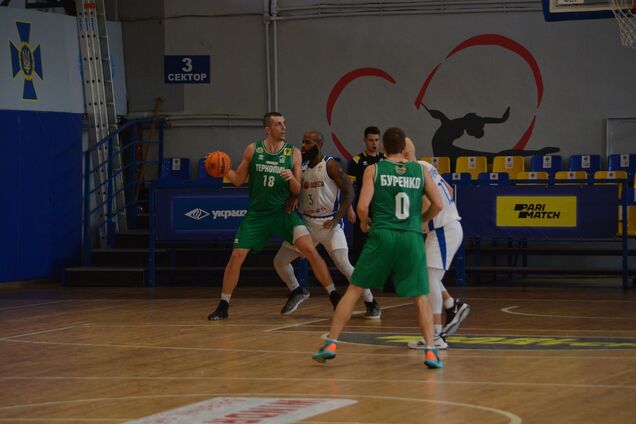 Суперлига Париматч