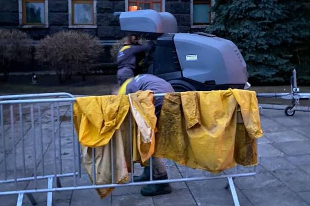 Пока мир принимает молниеносные решения, у нас неделю отмывают ОП