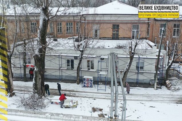 В Днепре продолжается реконструкция приемного отделения городской больницы №9