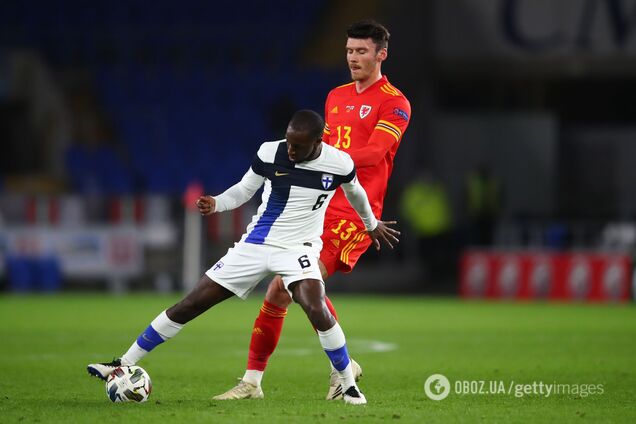 Глен Камара в матчі проти Уельсу