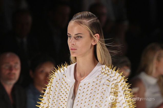 Названы самые модные куртки этой весны