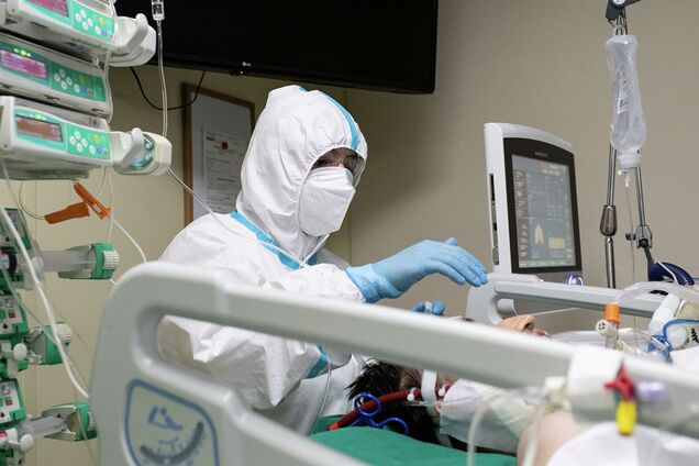 Просто вылечить человека от коронавируса уже недостаточно