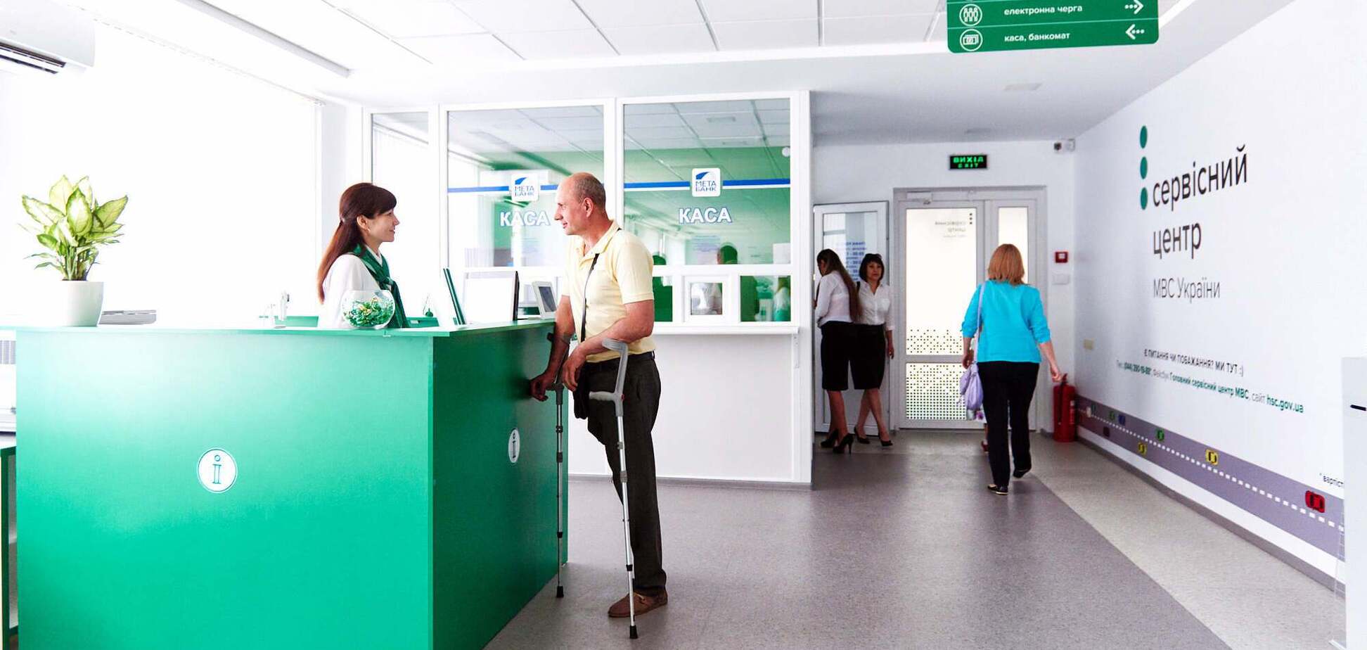 Кабмин продлил сроки использования водительских удостоверений старого образца