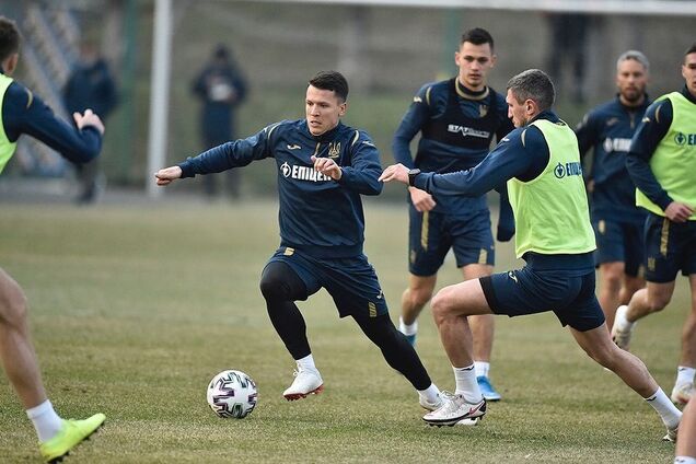 Евгений Коноплянка