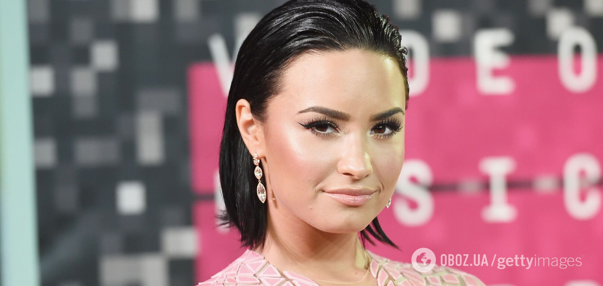 Демі Ловато зробила камінг-аут і заговорила про усиновлення дітей