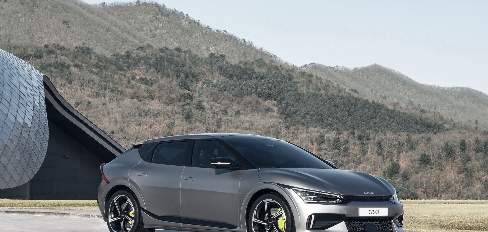 Kia провела презентацию электромобиля EV6
