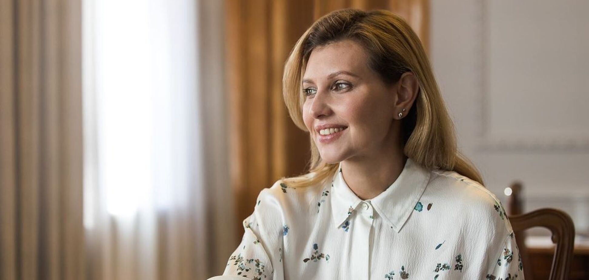 Елена Зеленская показала стильный образ