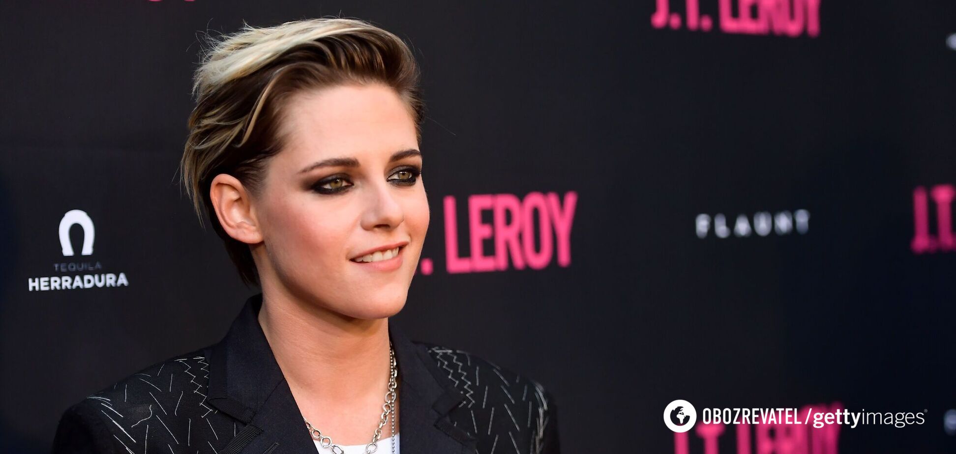 Крістен Стюарт в образі принцеси Діани з'явилася з молодими акторами