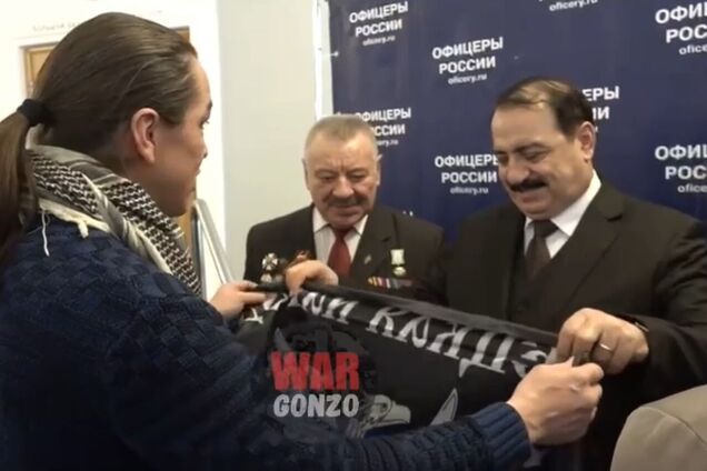 Послу Сирії в РФ подарували прапор 'ДНР'