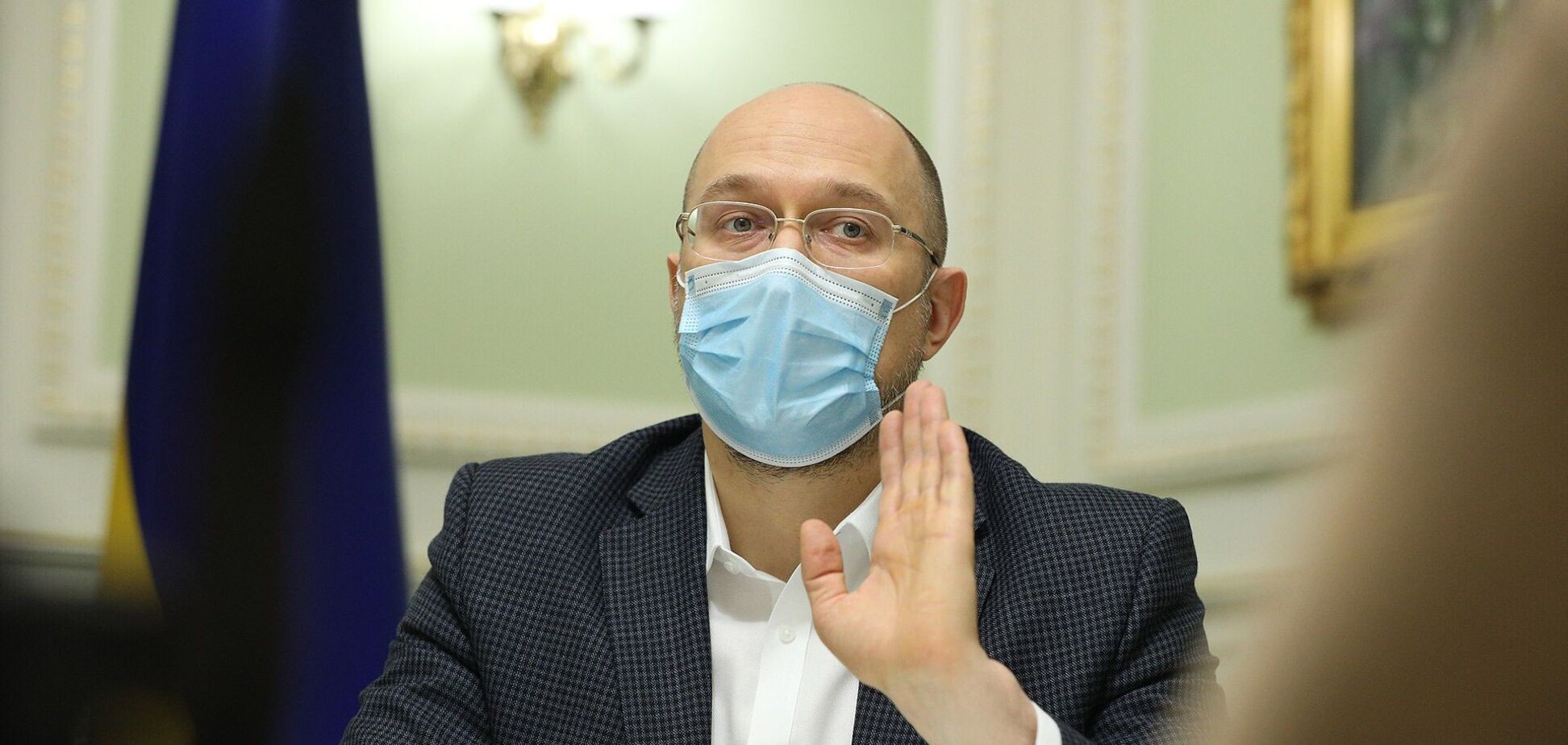 Шмыгаль предупредил о жестких карантинных решениях