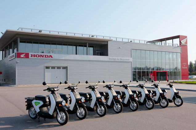 Honda, Yamaha, KTM та Piaggio будуть спільно розробляти АКБ